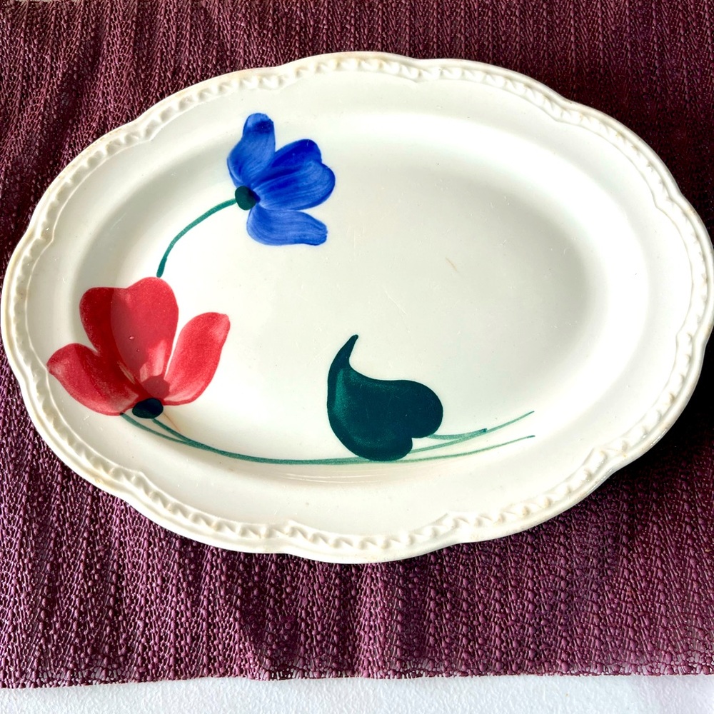 VINTAGE HAND PAINTED HERITAGE WARE BY STETSON. FLORAL OVAL PLATE